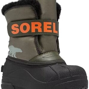 Sorel Green and Black Winter Boots